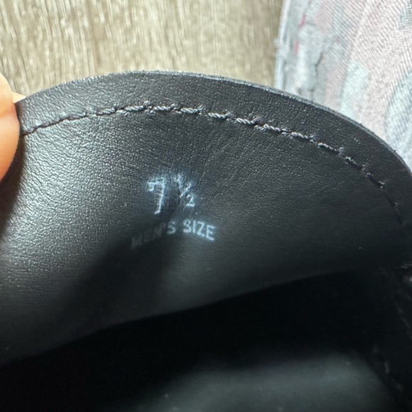 Tod's Men's Black Leather Slip-On Loafers - Picture 6 of 11